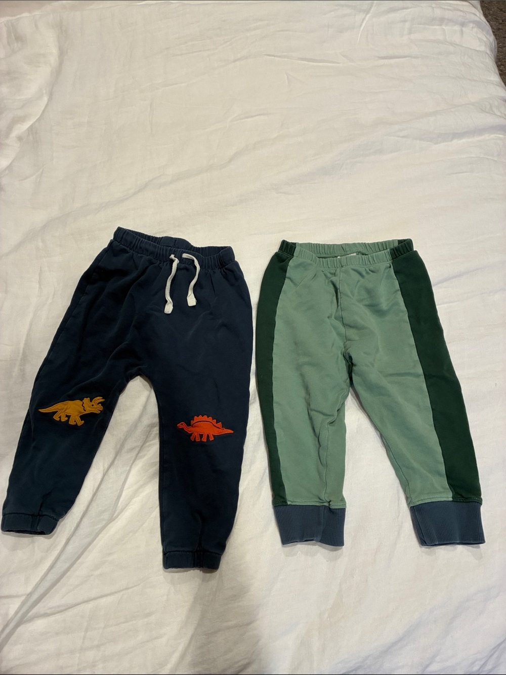 Hanna Andersson bundle- Navy knee patch pants & Sage Green Panel Sweatpants
